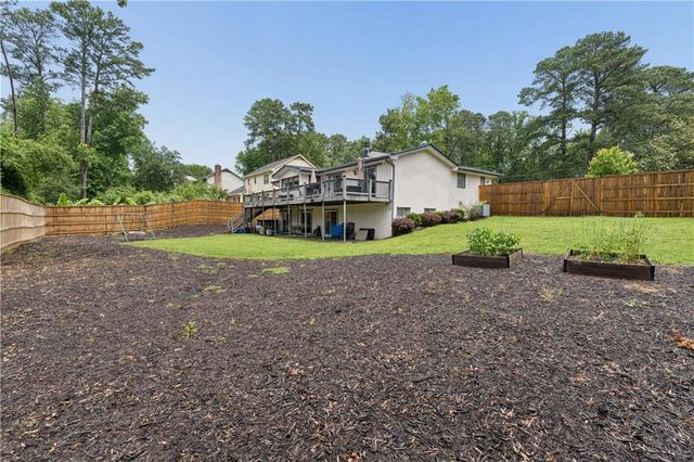 507 Angie Way SW, Lilburn, GA 30047