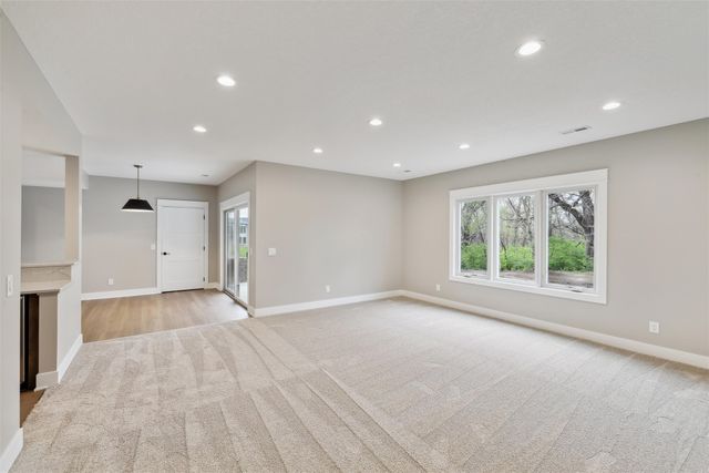 831 Richland Court, Van Meter, IA 50261