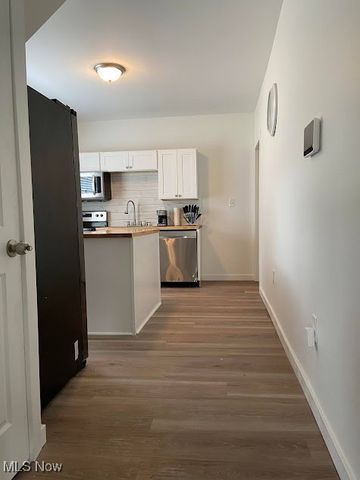 3909 Memphis Avenue, Cleveland, OH 44109