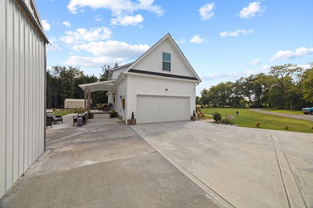 3327 Nashville Hwy, Lewisburg, TN 37091