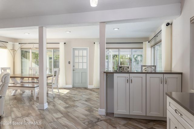 33 W Melbourne Avenue, Melbourne, FL 32901