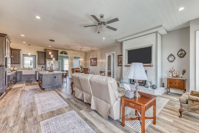 11423 Reedy Creek Road, Bristol, VA 24202