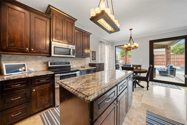 8505 Silverton Drive, Frisco, TX 75033
