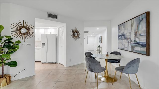 100 SW 130th Ter 204C, Pembroke Pines, FL 33027