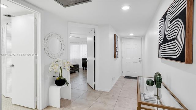 100 SW 130th Ter 204C, Pembroke Pines, FL 33027