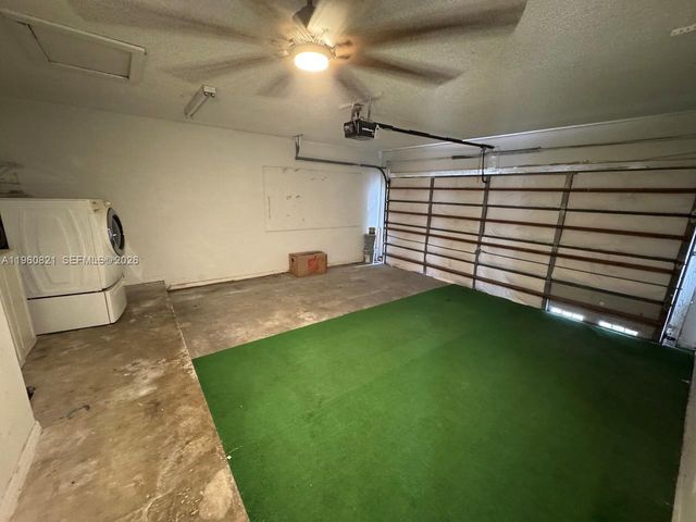 8273 NW 188th Ter, Hialeah, FL 33015