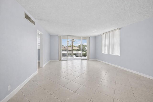 931 Gardenia Drive 269, Delray Beach, FL 33483