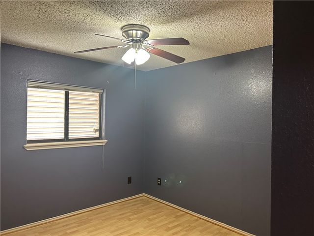 4530 Windows Dr, Corpus Christi, TX 78413
