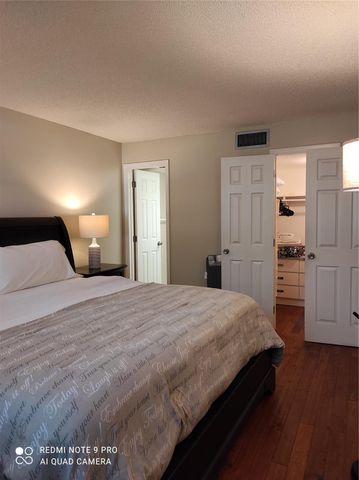 3000 NW 48th Ter 225, Lauderdale Lakes, FL 33313