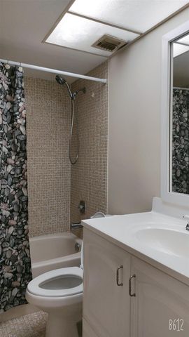 3000 NW 48th Ter 225, Lauderdale Lakes, FL 33313