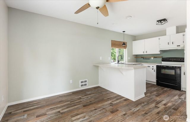 4361 Shadowood Drive, Clinton, WA 98236