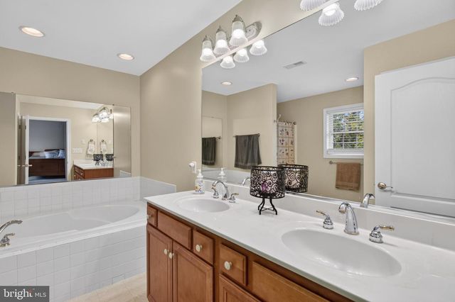 106 MAVERICK CT, Stephens City, VA 22655