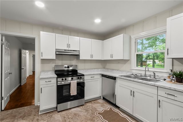 624 James I Harrison Jr, Tuscaloosa, AL 35405