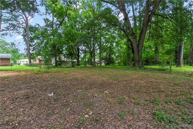 624 James I Harrison Jr, Tuscaloosa, AL 35405
