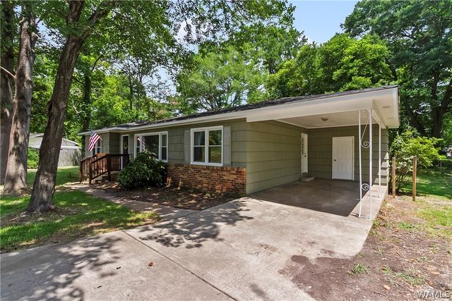 624 James I Harrison Jr, Tuscaloosa, AL 35405