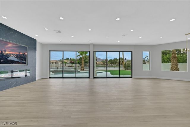 2589 Sun Reef Road, Las Vegas, NV 89128