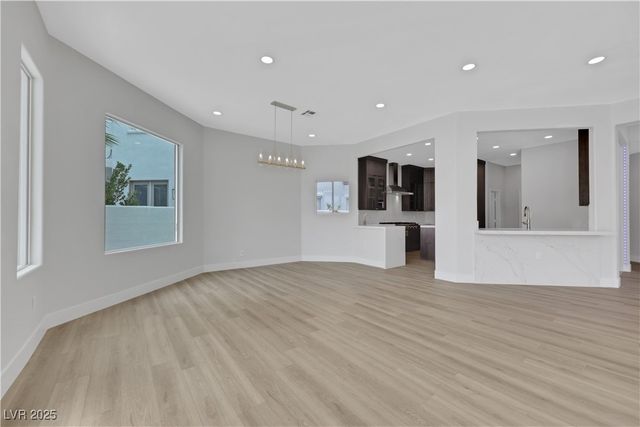 2589 Sun Reef Road, Las Vegas, NV 89128