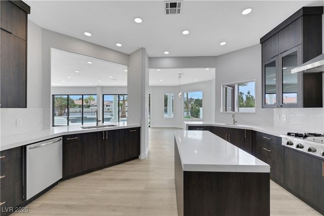 2589 Sun Reef Road, Las Vegas, NV 89128