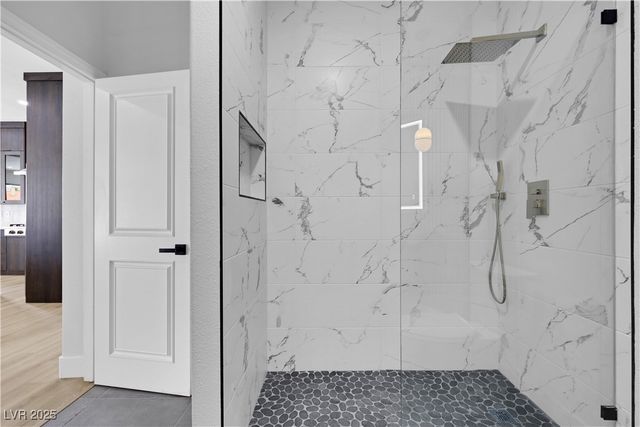 2589 Sun Reef Road, Las Vegas, NV 89128