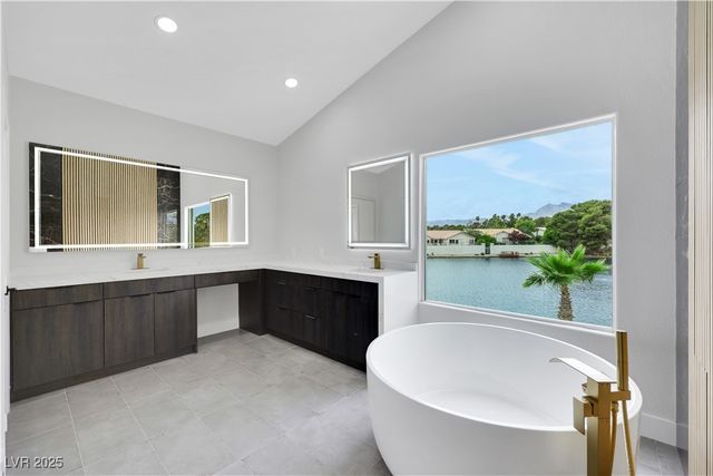 2589 Sun Reef Road, Las Vegas, NV 89128