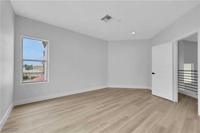 2589 Sun Reef Road, Las Vegas, NV 89128