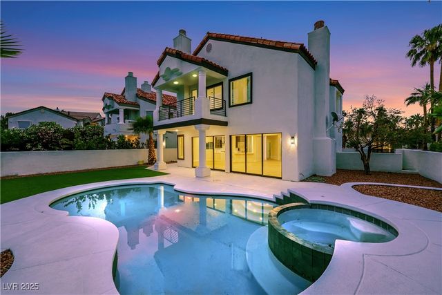 2589 Sun Reef Road, Las Vegas, NV 89128