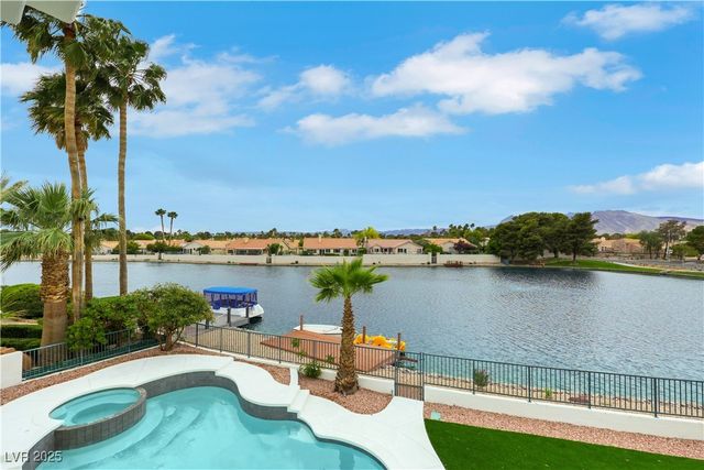 2589 Sun Reef Road, Las Vegas, NV 89128