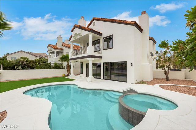 2589 Sun Reef Road, Las Vegas, NV 89128