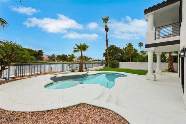 2589 Sun Reef Road, Las Vegas, NV 89128