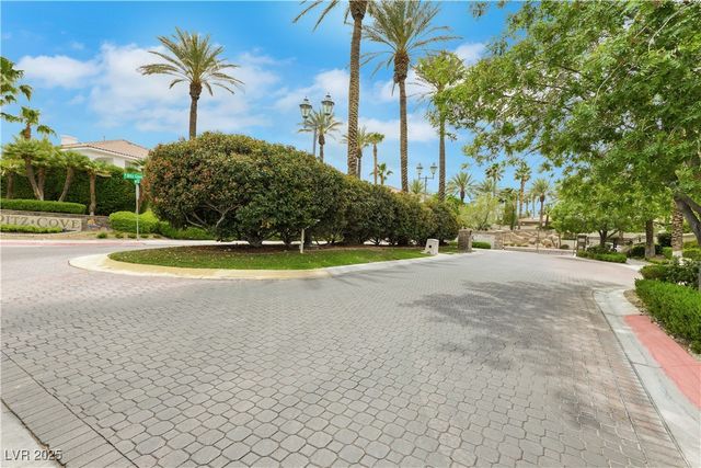 2589 Sun Reef Road, Las Vegas, NV 89128