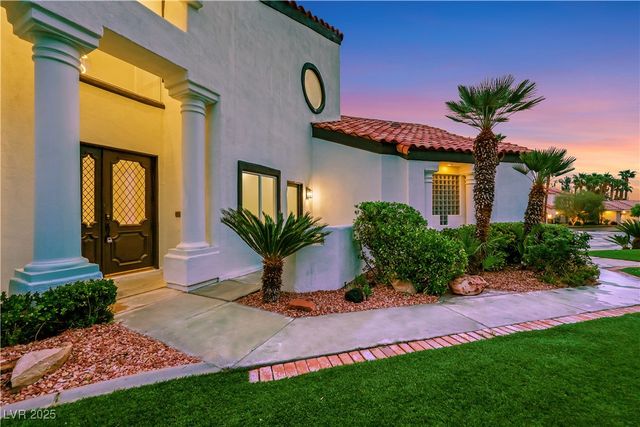2589 Sun Reef Road, Las Vegas, NV 89128
