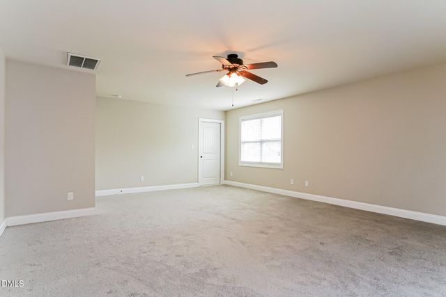 650 Winding Oak Way, Clayton, NC 27520