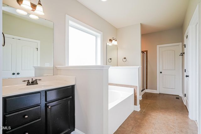 650 Winding Oak Way, Clayton, NC 27520