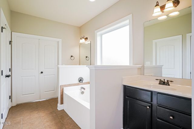 650 Winding Oak Way, Clayton, NC 27520