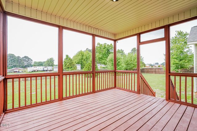 650 Winding Oak Way, Clayton, NC 27520