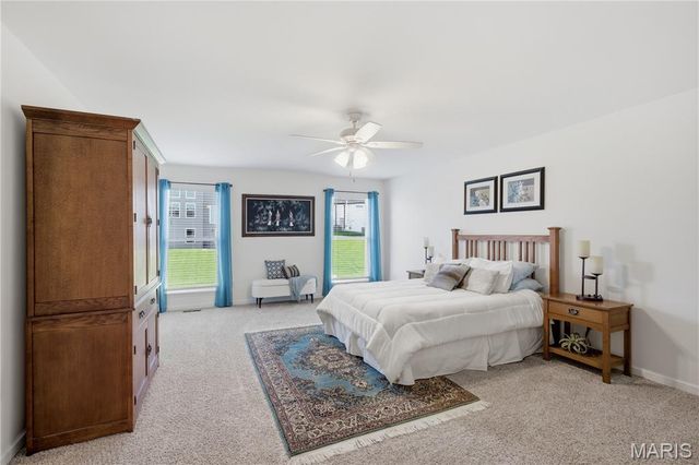 104 Hannahs Mill Drive, Lake St Louis, MO 63367