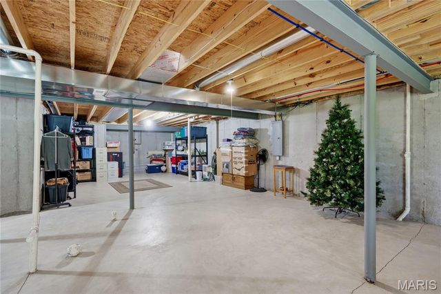 104 Hannahs Mill Drive, Lake St Louis, MO 63367