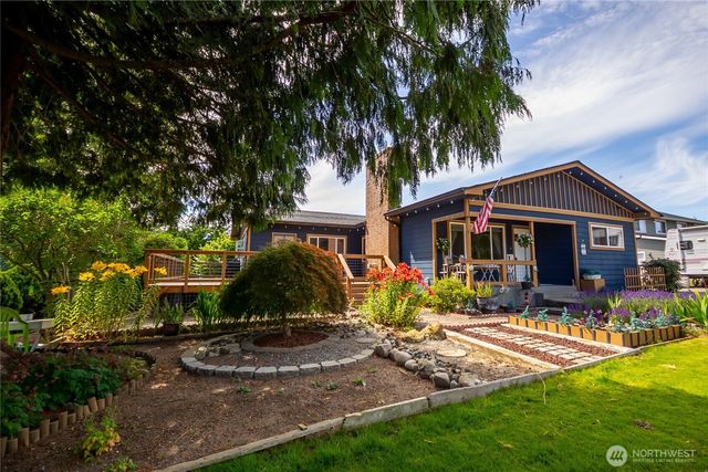 241 9th Street, Blaine, WA 98230