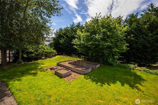 241 9th Street, Blaine, WA 98230