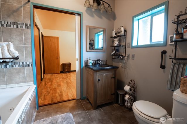 241 9th Street, Blaine, WA 98230