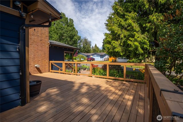 241 9th Street, Blaine, WA 98230
