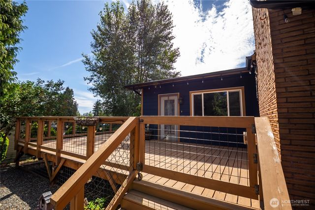 241 9th Street, Blaine, WA 98230