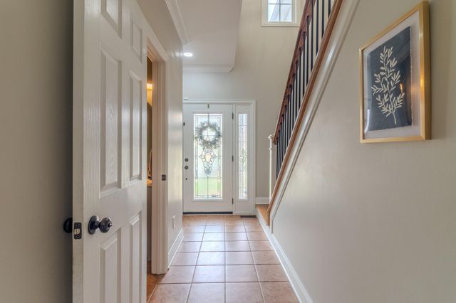 622 Adena Trace, Versailles, KY 40383