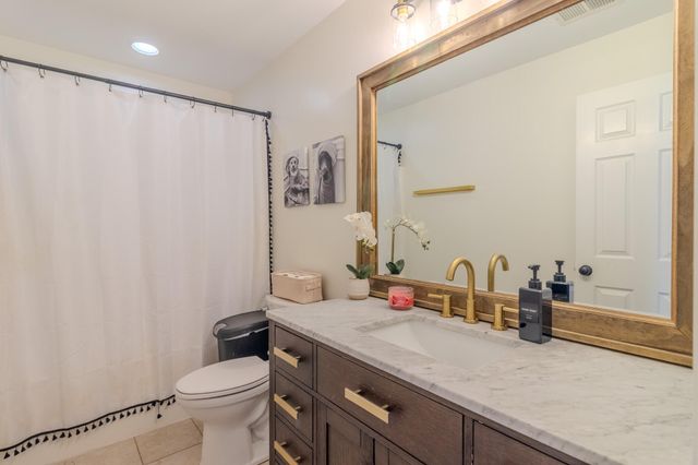 622 Adena Trace, Versailles, KY 40383