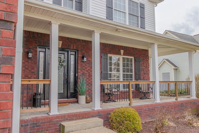 622 Adena Trace, Versailles, KY 40383