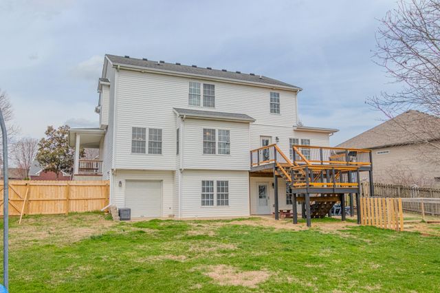 622 Adena Trace, Versailles, KY 40383