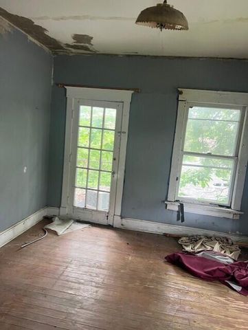 419 S FOURTH ST, Moberly, MO 65270