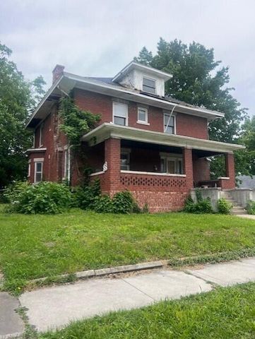 419 S FOURTH ST, Moberly, MO 65270