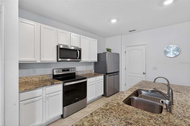 943 BROOKLET DRIVE, Davenport, FL 33837