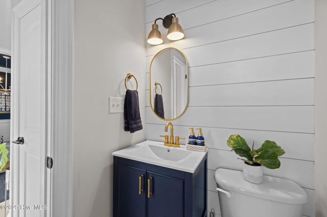 1916 Red Fox Lane, Morehead City, NC 28557